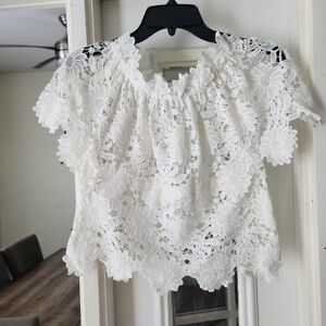 Sadie & Sage White Floral Lace Blouse